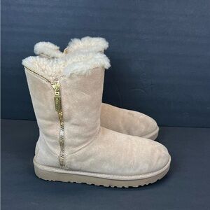 UGG Classic Short Marice Driftwood Suede Fur Zipper Glitter Boots Size 8 Women